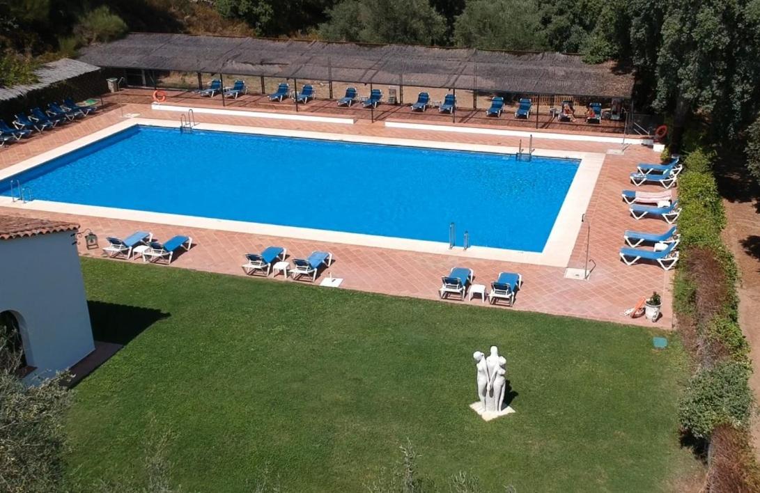 Finca Valbono Apartamentos Rurales Y Hotel Aracena Exterior photo